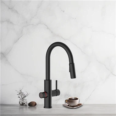 شیر آب گرم را بیرون بکشید